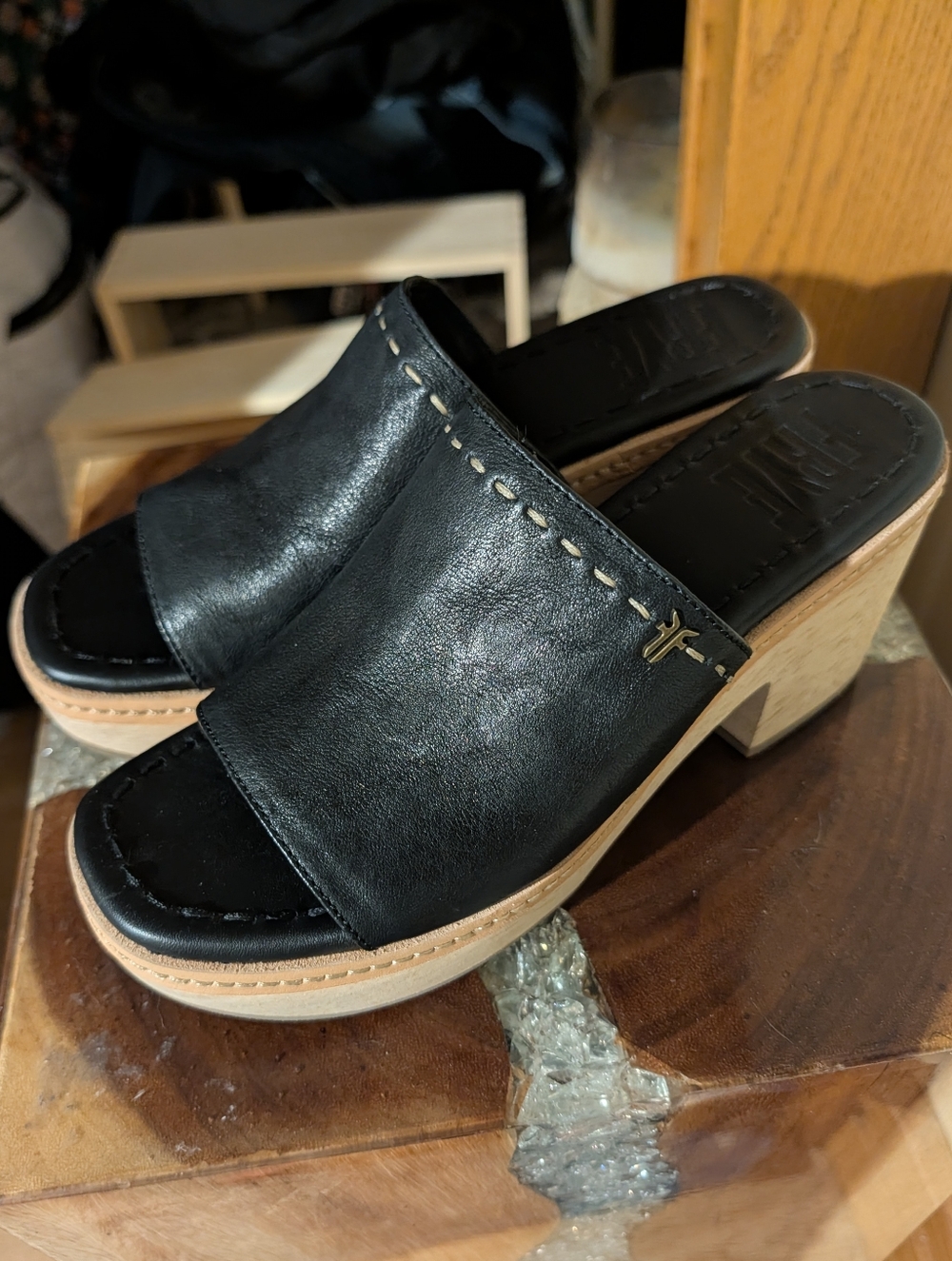 Frye Hazel 2 Platform Slides sz 8 in Black Leather & Natural Wood - Picture 14 of 16